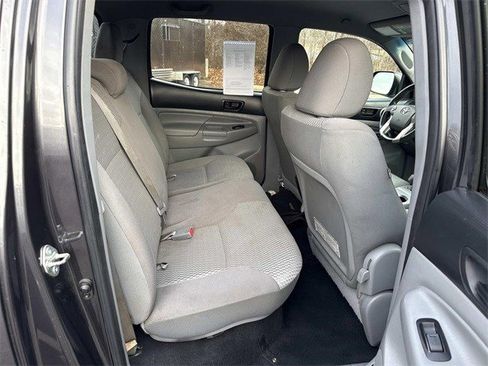 Used 2014 Toyota Tacoma PreRunner image 11