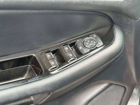 Used 2019 Ford Edge SEL w/ Equipment Group 201A AWD/4WD image 17