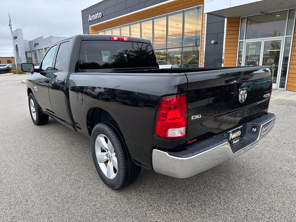 Used 2024 RAM 1500 Classic SLT AWD/4WD image 30
