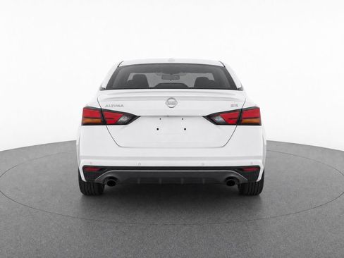Used 2021 Nissan Altima 2.0 SR FWD image 9