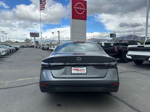 New 2026 Nissan Sentra SV FWD image 9