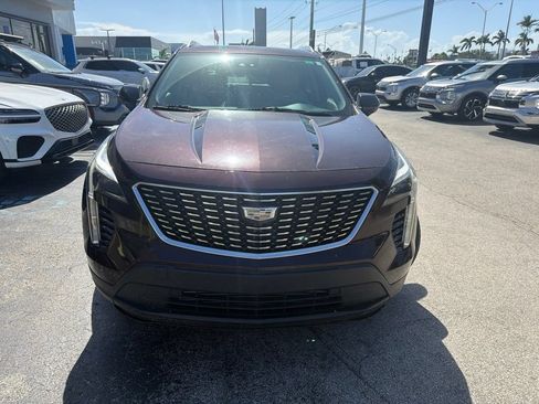 Used 2020 Cadillac XT4 Luxury FWD image 2