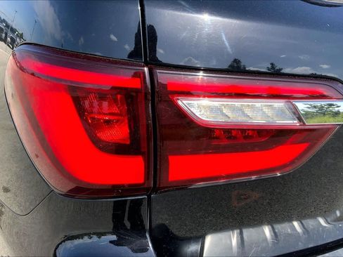 Used 2019 INFINITI QX80 Luxe w/ Proassist Package AWD/4WD image 28