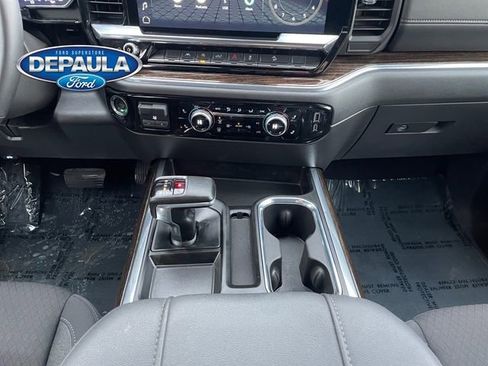 Used 2025 GMC Sierra 1500 Elevation image 14