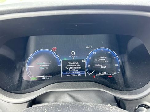 Used 2025 Toyota Sienna Platinum AWD/4WD image 18