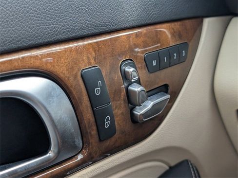 Used 2017 Mercedes-Benz SLC 300 w/ Premium 1 Package image 25