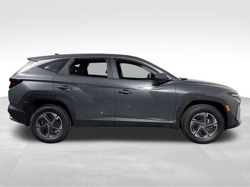 New 2026 Hyundai Tucson Blue SE image 6