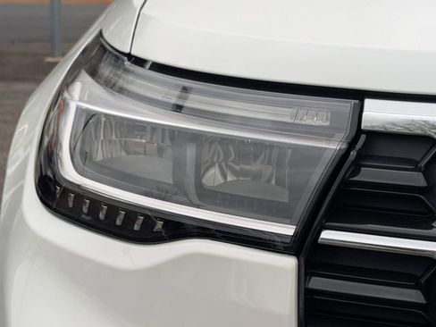 New 2026 Ford Explorer Active image 11