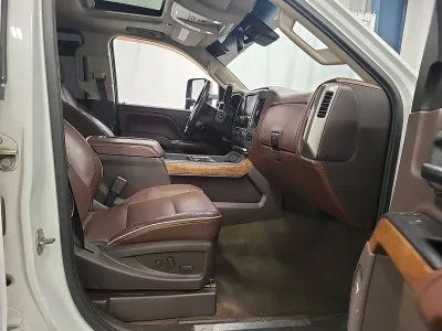 Used 2015 Chevrolet Silverado 2500 High Country AWD/4WD image 19