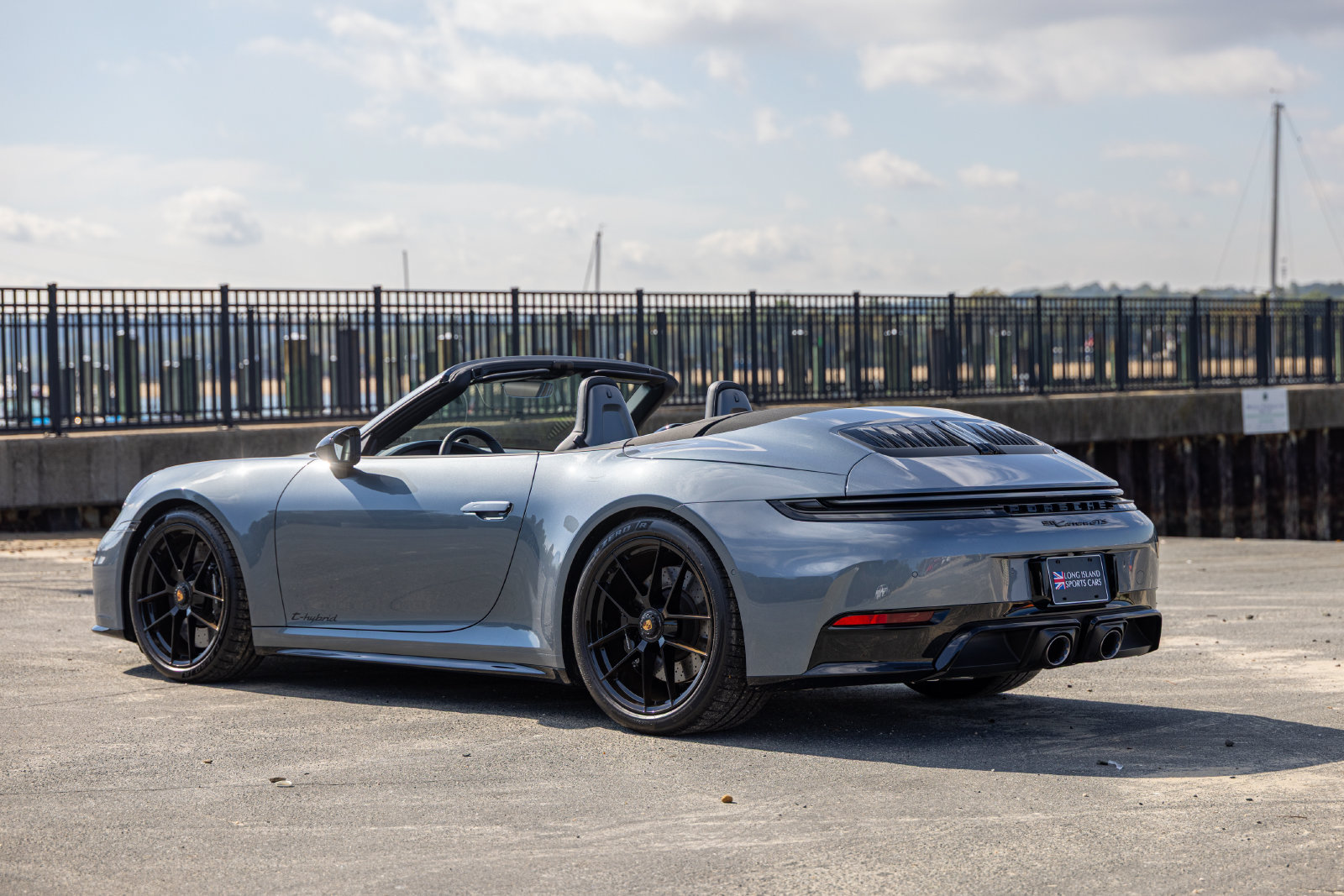 Used 2026 Porsche 911 Carrera GTS RWD image 6