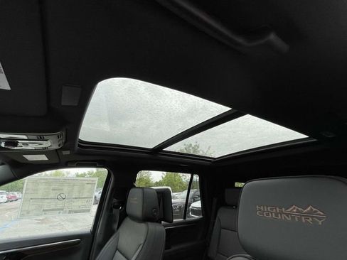 New 2026 Chevrolet Tahoe High Country AWD/4WD image 23