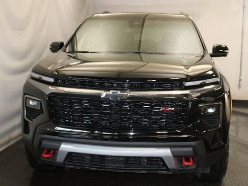 Used 2025 Chevrolet Traverse Z71 w/ Driver Confidence Package image 3