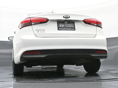 Used 2018 Kia Forte LX w/ LX Rear Camera Package image 41