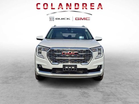 Used 2023 GMC Terrain Denali w/ Denali Premium Package image 2