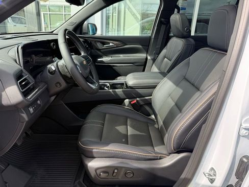 New 2026 Chevrolet Traverse High Country w/ LPO, Floor Liner Package image 9