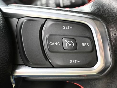 Used 2022 Jeep Wrangler Unlimited Rubicon w/ Xtreme Recon 35" Tire Package AWD/4WD image 16