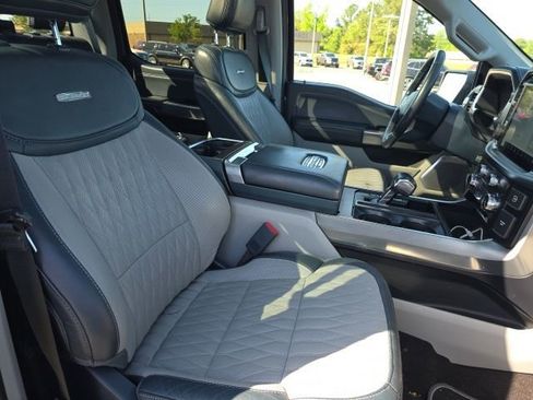 Used 2023 Ford F150 Limited image 12