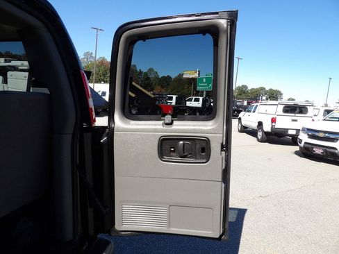 Used 2019 Chevrolet Express 3500 LS image 49