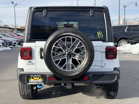 Used 2023 Jeep Wrangler Sahara w/ Cold Weather Group image 6