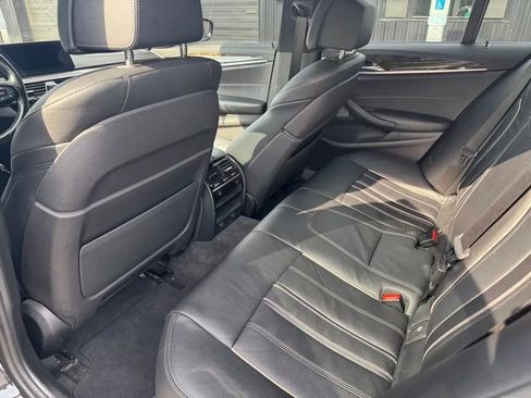 Used 2017 BMW 530i xDrive AWD/4WD image 6