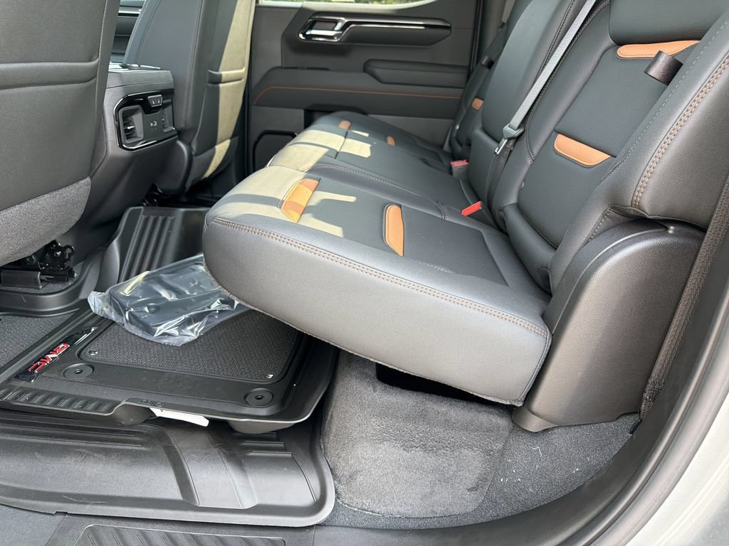 New 2026 GMC Sierra 1500 AT4 w/ Technology Package AWD/4WD image 18