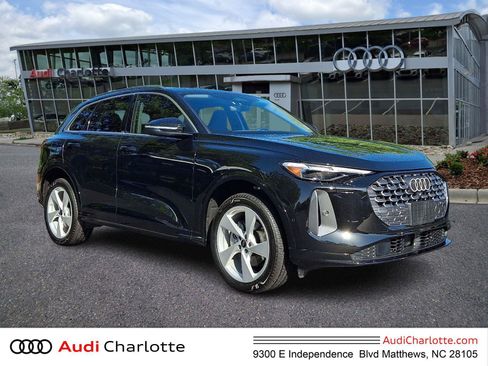 Used 2025 Audi Q5 Premium Plus AWD/4WD image 1