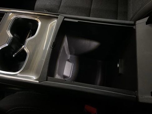 Used 2025 GMC Acadia Elevation image 54