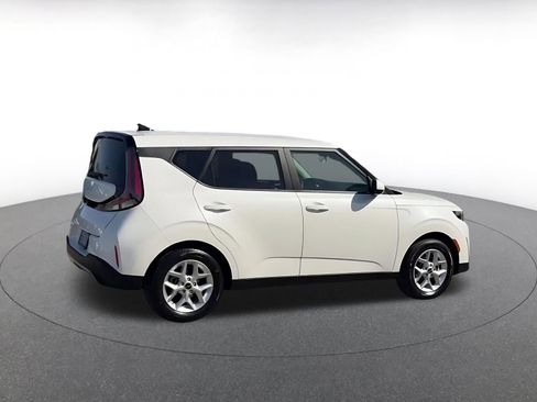 Used 2025 Kia Soul LX w/ LX Technology Package image 14