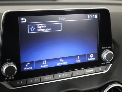 Used 2024 Nissan Sentra SV FWD image 32