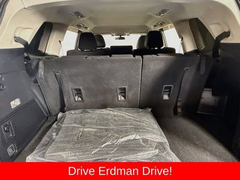 Used 2021 Subaru Ascent Premium w/ Convenience Package AWD/4WD image 34