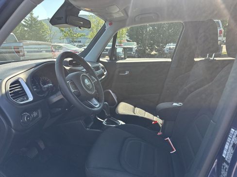 Used 2019 Jeep Renegade Latitude image 7