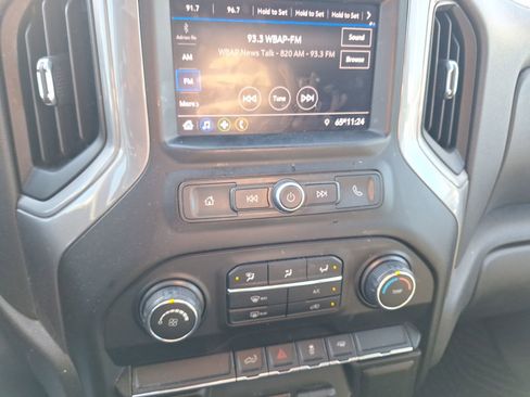 Used 2020 Chevrolet Silverado 1500 Custom w/ Custom Value Package image 27