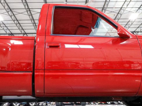 Used 1988 Chevrolet Silverado 1500 2WD Regular Cab image 36