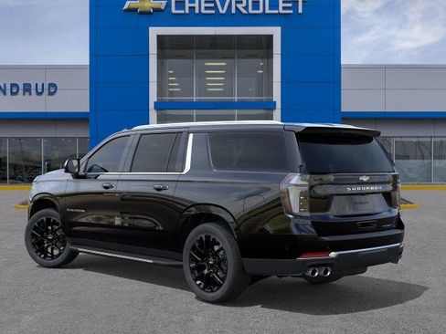 New 2026 Chevrolet Suburban Premier AWD/4WD image 3