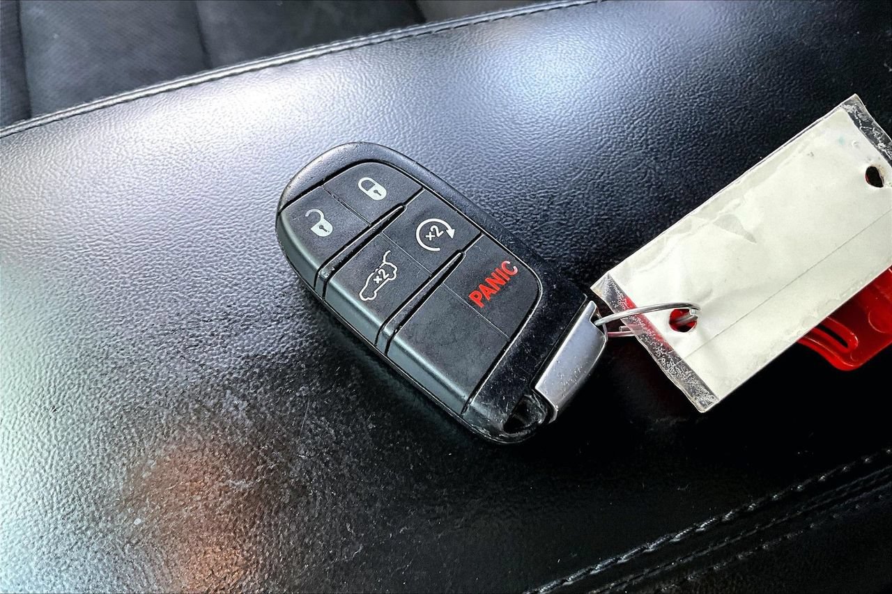 Used 2019 Jeep Grand Cherokee Altitude AWD/4WD image 34