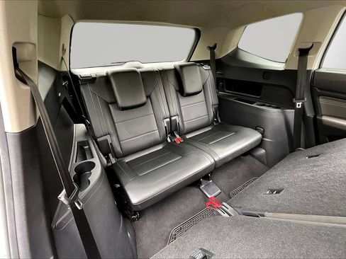 Used 2023 Volkswagen Atlas SE FWD image 25