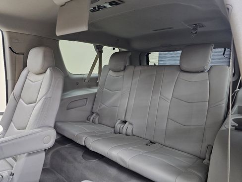 Used 2019 Cadillac Escalade ESV Premium Luxury w/ LPO, Radiant Package image 27