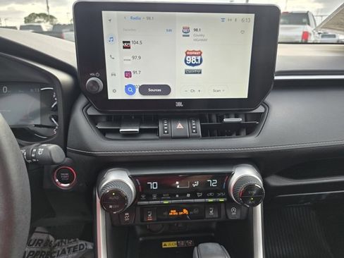 Used 2023 Toyota RAV4 XLE Premium image 21