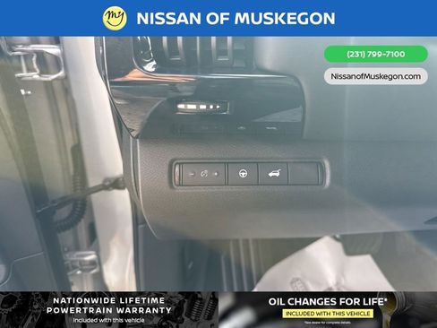 New 2025 Nissan Pathfinder SV image 14