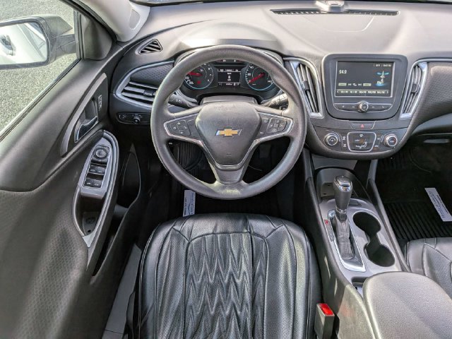 Used 2018 Chevrolet Malibu LS FWD image 15