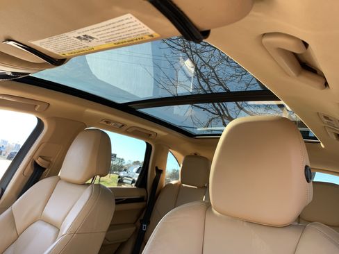 Used 2012 Porsche Cayenne S image 28