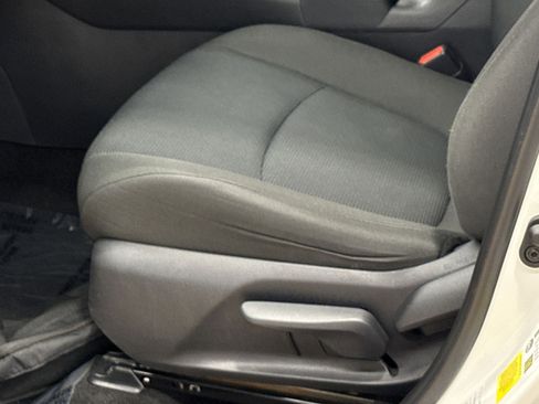 Used 2024 Toyota RAV4 LE AWD/4WD image 15