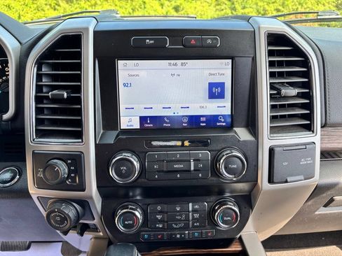 Used 2019 Ford F150 Lariat w/ Trailer Tow Package AWD/4WD image 18