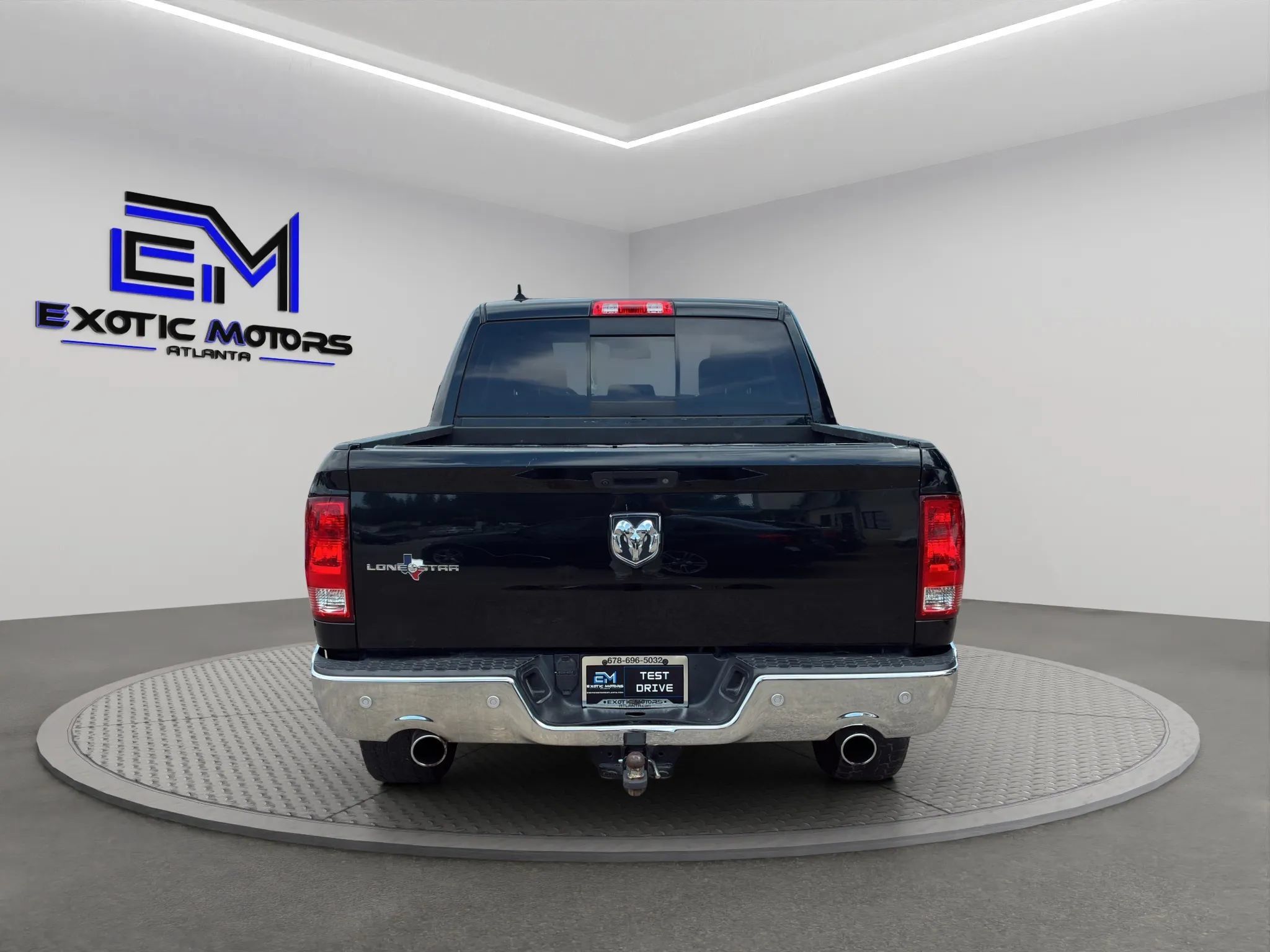 Used 2017 RAM 1500 Lone Star RWD image 4