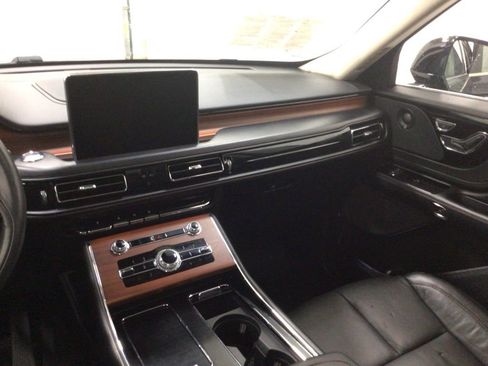 Used 2021 Lincoln Aviator Reserve w/ Elements Package Plus image 47