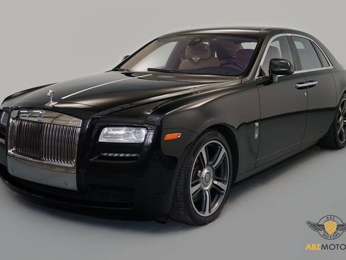Used 2013 Rolls-Royce Ghost image 3