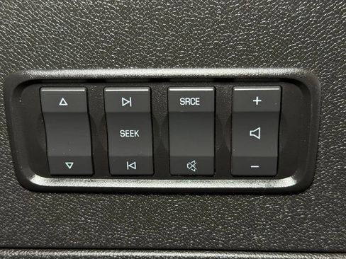 Used 2015 GMC Acadia Denali FWD image 17