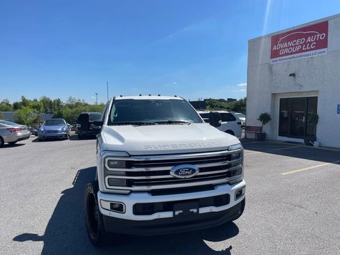 Used 2024 Ford F350 Limited w/ FX4 Off-Road Package AWD/4WD image 6