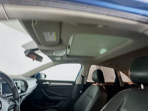 Used 2019 Volkswagen Jetta SE FWD image 25