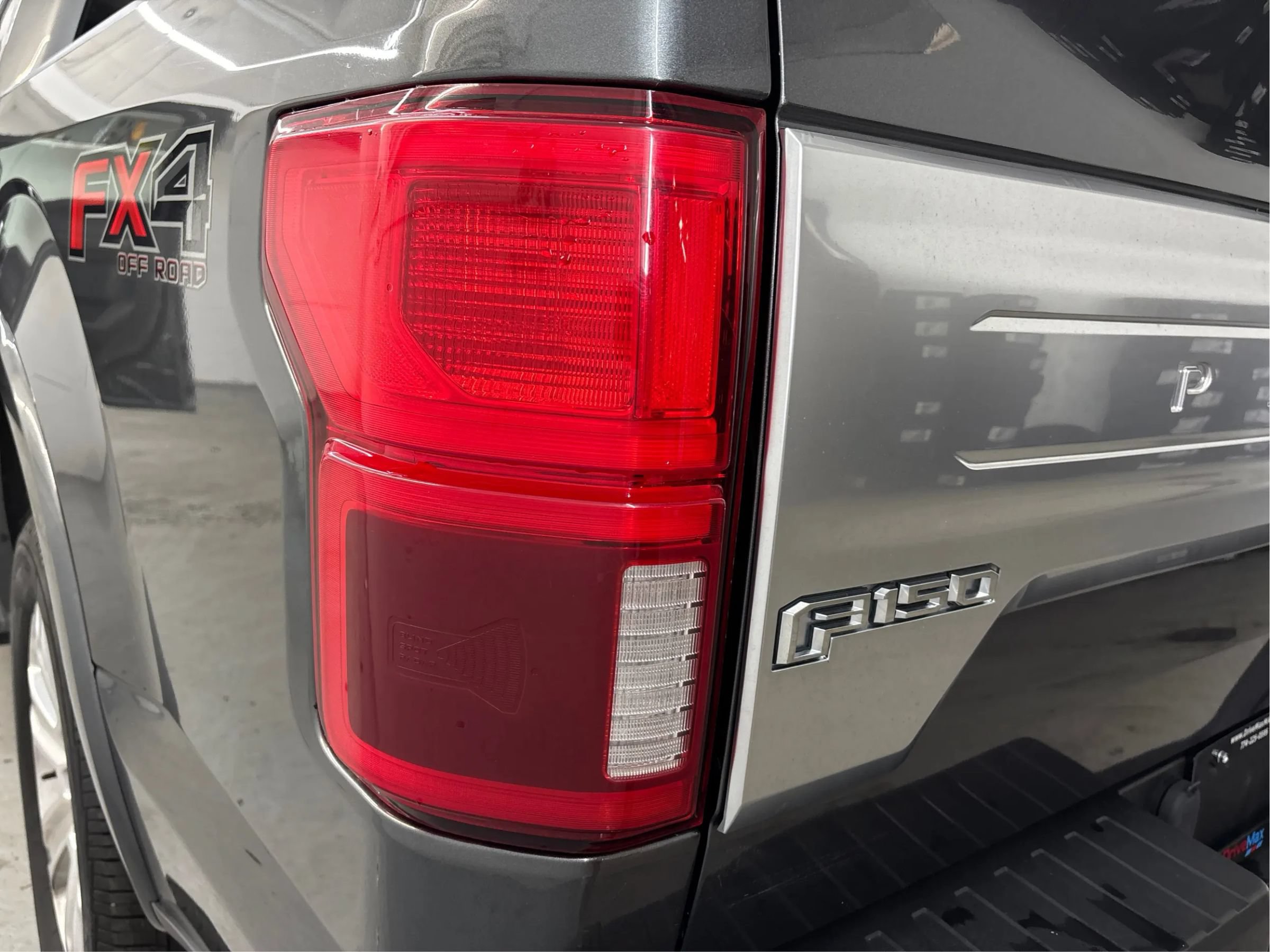 Used 2019 Ford F150 Platinum w/ Equipment Group 701A Luxury AWD/4WD image 33